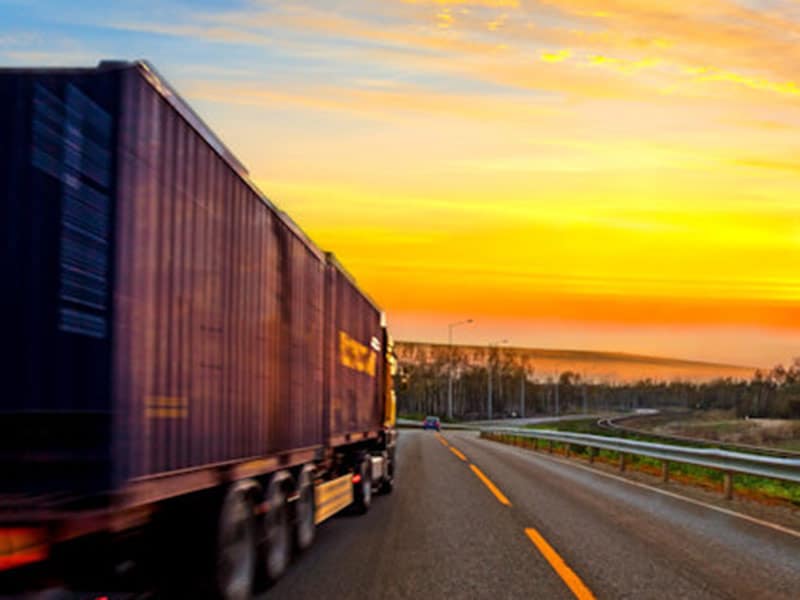 componenti-per-fotovoltaico-e-colonnine-per-ricarica